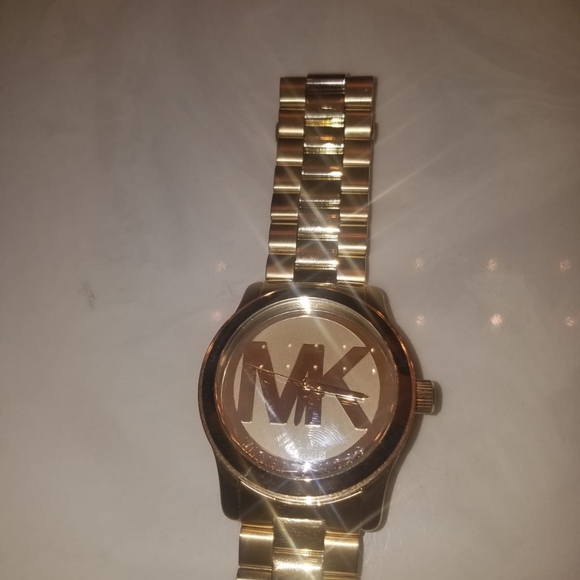 Nwot Micheal  kors ladies watch - Picture 2 of 4